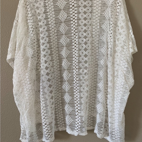 Women’s White/Cream Lace CoverUp SIZE L NWOT - Picture 8 of 8